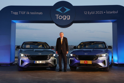 Cumhurbaşkanı Erdoğan’a Togg’un yeni gözdesi T10F hediye edildi