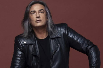 Ünlü sanatçı Çelik’ten takipçisine tepki! ‘İnsan babasından isteyemez’