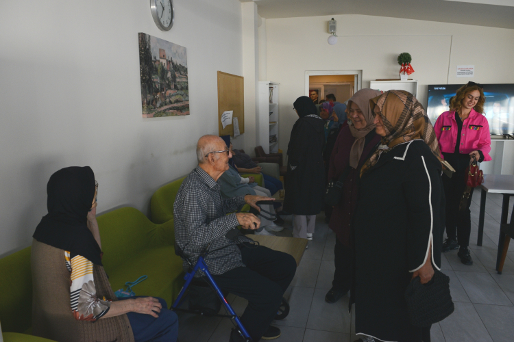 Nilüferli kadınlardan gönülleri ısıtan dayanışma - Bursa Hayat Gazetesi-2