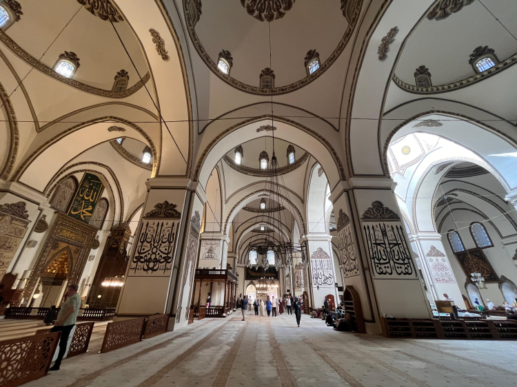 Bursa Ulu Camii’deki “Dört Vav” sırrı - Bursa Hayat Gazetesi-5