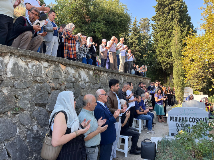 Sanat Güneşi Zeki Müren, Bursa’da anıldı -Bursa Hayat-4