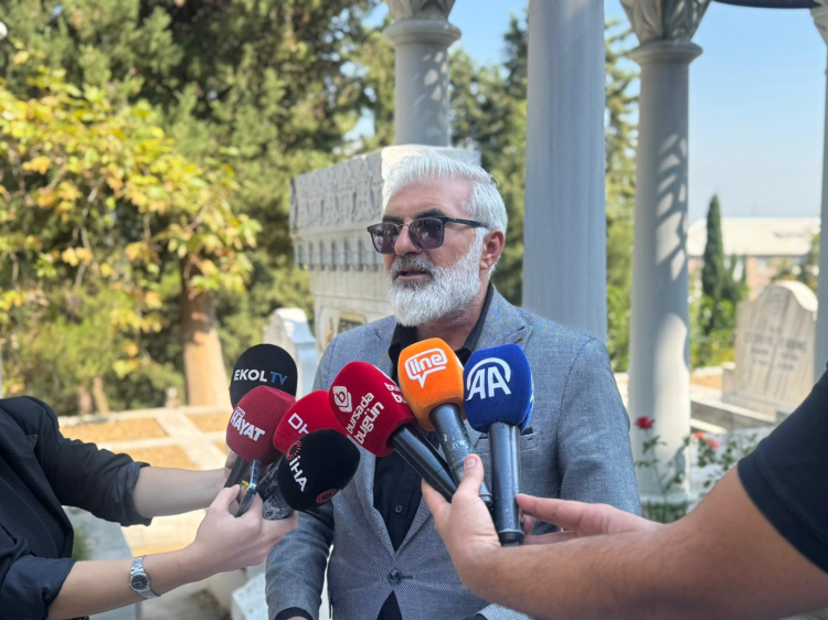 Sanat Güneşi Zeki Müren, Bursa’da anıldı -Bursa Hayat-2