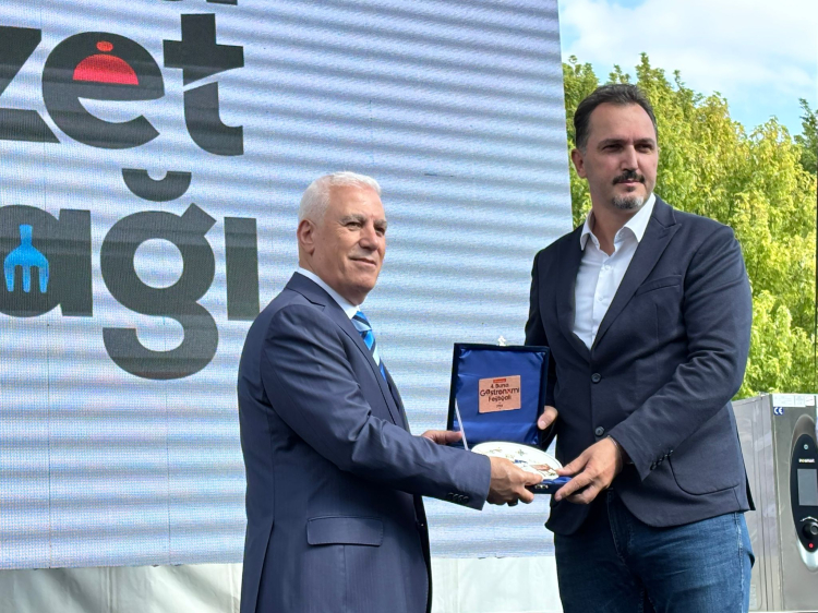 Bursa’da Merinos Parkı üç gün boyunca lezzetle dolacak - Bursa Hayat Gazetesi-7