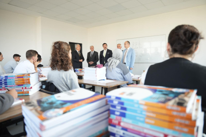 Bursa Yenişehir’de üniversite adaylarına ücretsiz kitap desteği