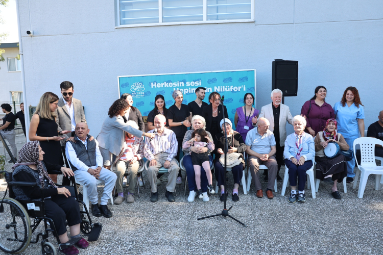 Bursa Nilüfer’de alzheimer hastalarına moral etkinliği - Bursa Hayat Gazetesi-3
