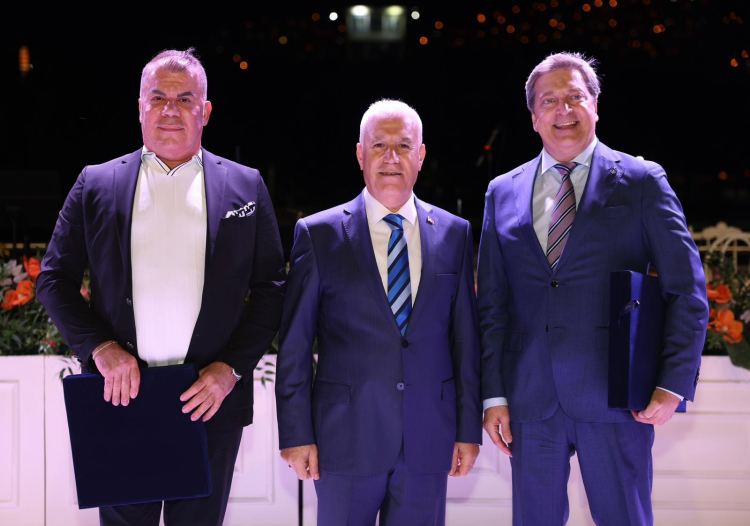 “Tescilden Tabağa Bursa Gastronomisi” kitabı tanıtıldı - Bursa Hayat Gazetesi-3