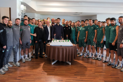 Bursaspor’da Kırklarelispor mesaisi! Antrenman sonrası Enes Çelik'e sürpriz