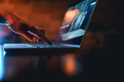 Sahte HGS ve PTT logolu sitelerle milyonluk vurgun