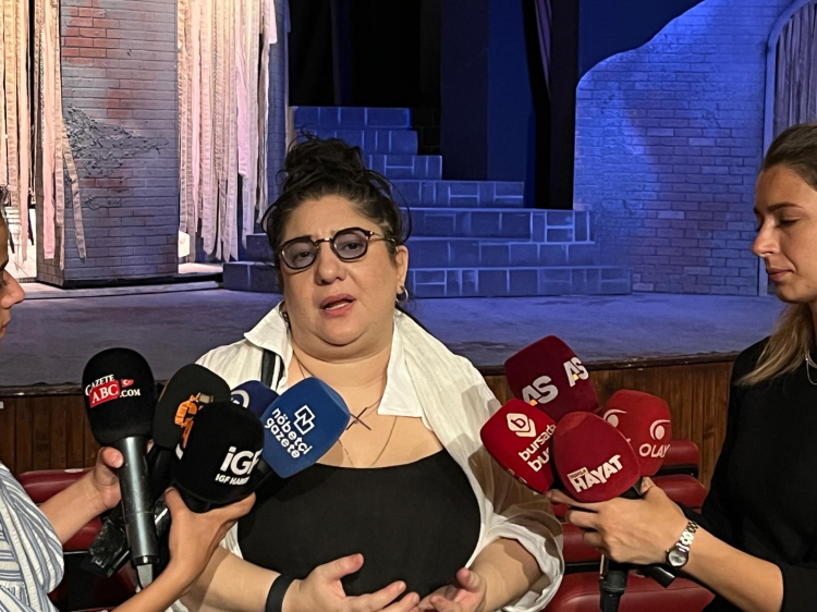 Bursa Devlet Tiyatrosu tarafından sahneye uyarlandı! ‘Sevdalinka’ Bursalılar ile buluşacak -Bursa Hayat-3