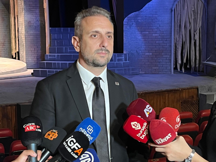 Bursa Devlet Tiyatrosu tarafından sahneye uyarlandı! ‘Sevdalinka’ Bursalılar ile buluşacak -Bursa Hayat-4