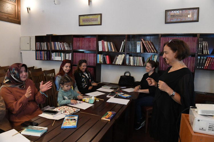 Kitaplarla kurulan aile bağları Osmangazi’de konuşuldu - Bursa Hayat Gazetesi-2