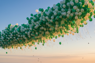 Bursaspor taraftarları tek yürek oldu! 20 bin balonla anlamlı kutlama