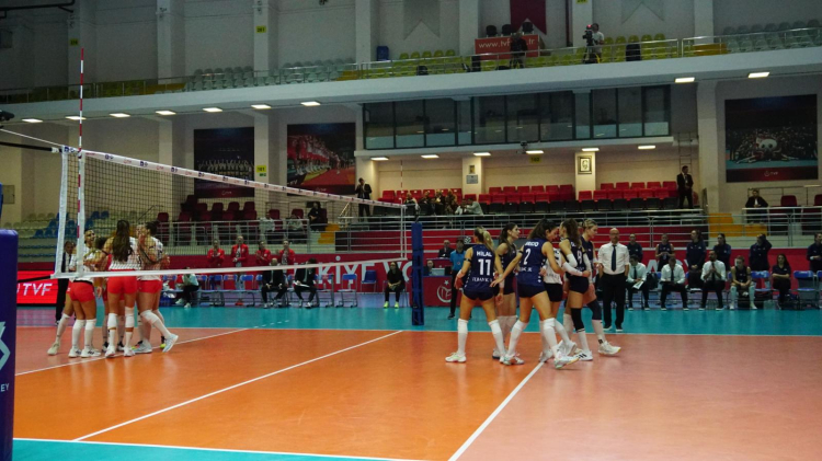 Kuzeyboru’dan Kupa Voley’de bir zafer daha: İlbank’ı 3-2 mağlup etti - Bursa Hayat Gazetesi-5
