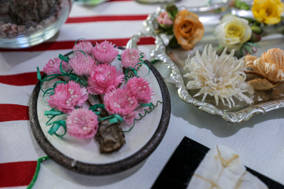 Bursa’da 31 yıldır ipekten sanat eserleri üretiyor!