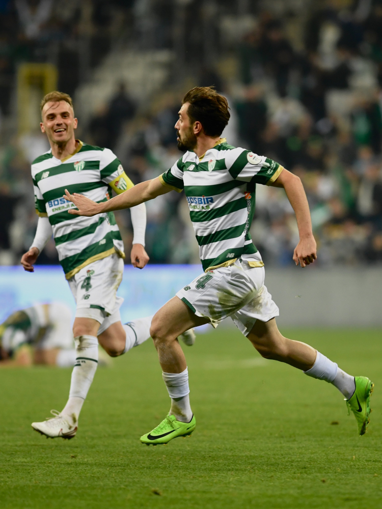 Bursaspor’da 3 puan 3 golle geldi - Bursa Hayat Gazetesi-2 