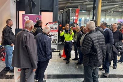Bursa Jandarma’dan tarım ve hayvancılık fuarında trafik güvenliği eğitimi
