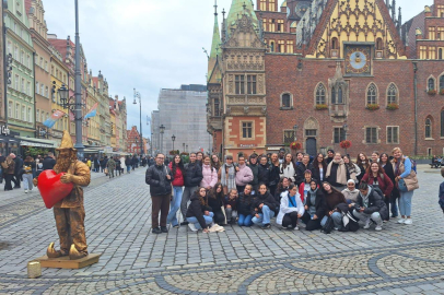 Nilüferli kız çocukları Polonya’da uluslararası dayanışma deneyimi yaşadı