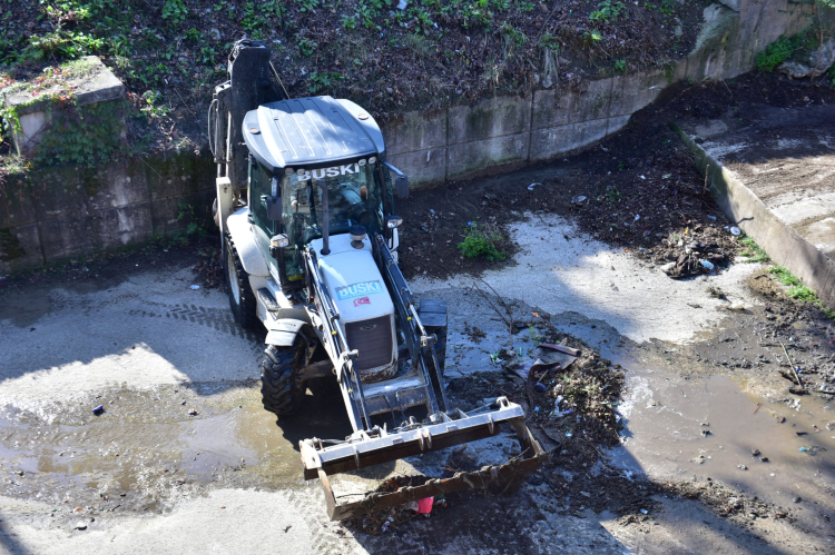 Sel riskine karşı temizlik başladı: Gökdere’de yoğun mesai - Bursa Hayat Gazetesi-3