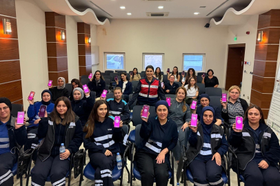 Bursa Jandarmasından kadına şiddete karşı KADES eğitimi