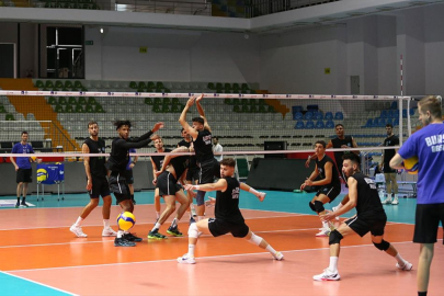 Bursa Büyükşehir Belediyespor, yeni kadrosuyla play-off hedefine kilitlendi