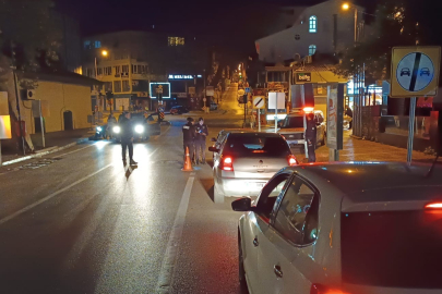 Bursa’da gece boyu polis denetimi: Kişiler tek tek kontrol edildi