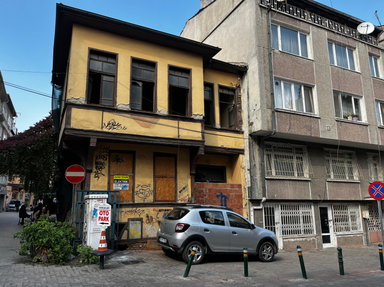 Bursa’nın tarihi Kayıhan Mahallesi sorunlarına çözüm bekliyor - Bursa Hayat Gazetesi-2