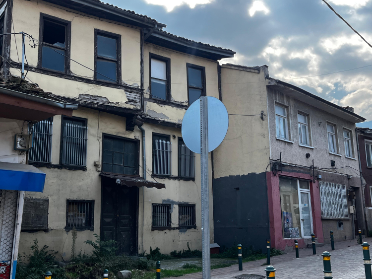 Bursa’nın tarihi Kayıhan Mahallesi sorunlarına çözüm bekliyor - Bursa Hayat Gazetesi-6