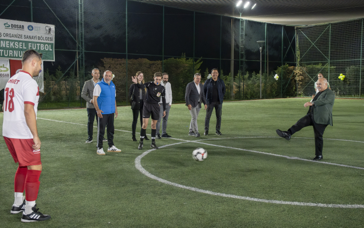 Sanayi sahada buluştu: DOSAB Futbol Turnuvası 18. kez başladı - Bursa Hayat Gazetesi-3