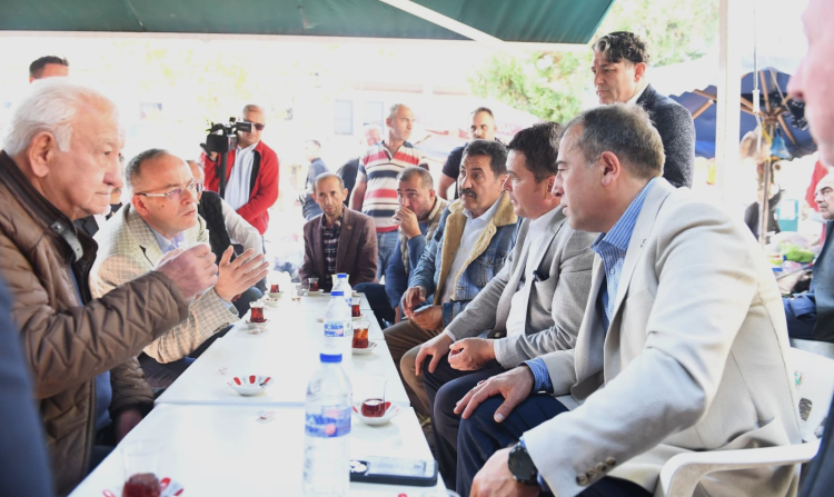 Başkan Erkan Aydın’dan Tahtakale Mahallesi’ne ziyaret! Pazar yeri için harekete geçiliyor -Bursa Hayat-2