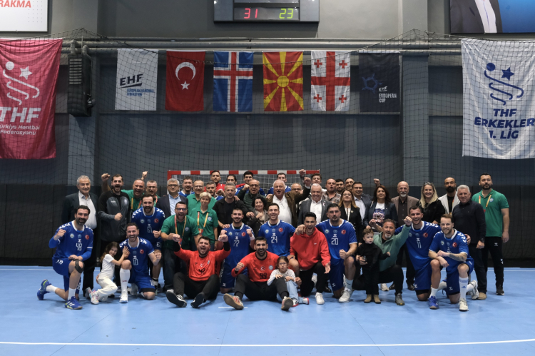 Nilüfer Belediyespor hentbolda İzlanda ekibini mağlup etti - Bursa Hayat Gazetesi-4