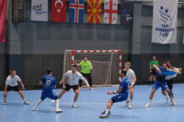 Nilüfer Belediyespor hentbolda İzlanda ekibini mağlup etti - Bursa Hayat Gazetesi-2