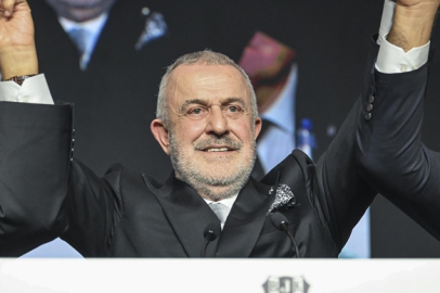 Ahmet Ürkmezgil kimdir, kaç yaşında ve nereli?