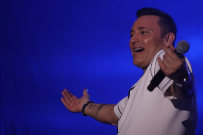 Fazıl Say ve Athena'nın alamadığı vizeyi Mustafa Sandal kaptı!