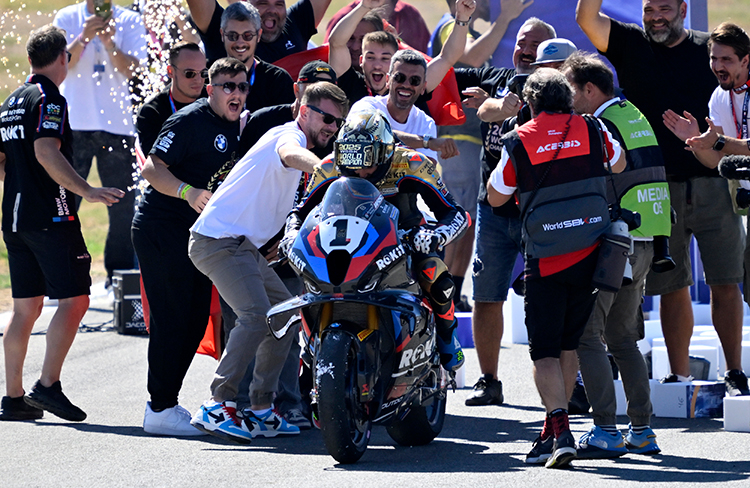 Toprak Razgatlıoğlu tarih yazdı!-Bursa Hayat Gazetesi-5