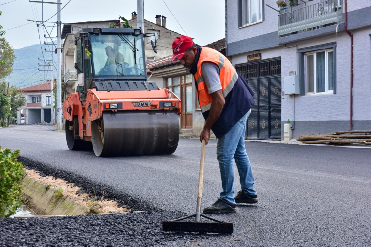 İnegöl’ün Çitli Mahallesi Bursa Büyükşehir'le sıcak asfalta kavuştu - Bursa Hayat Gazetesi-3