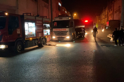 Bursa’da mobilya üretiminin kalbinde yangın paniği