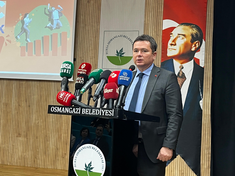 Osmangazi’de geleceğin liderleri yetişiyor!-Bursa Hayat Gazetesi-4