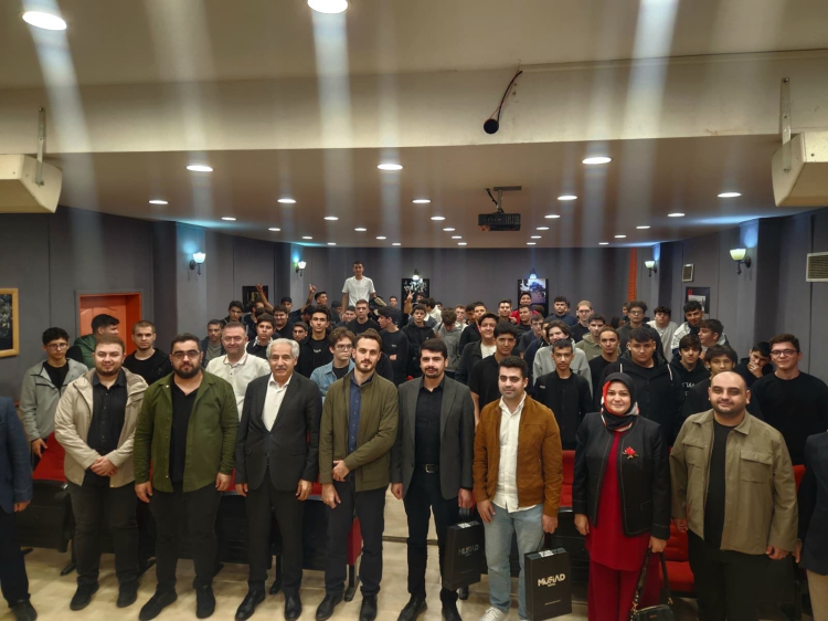 Bursa’da gençlerle geleceğin enerji teknolojileri konuşuldu - Bursa Hayat Gazetesi-4