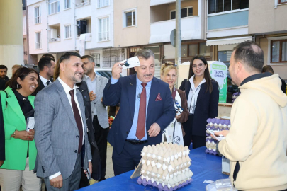 A Parti’den Bursa’da saha atağı: ‘Kapı Kapı Anahtar’ programı Gürsu’da başladı