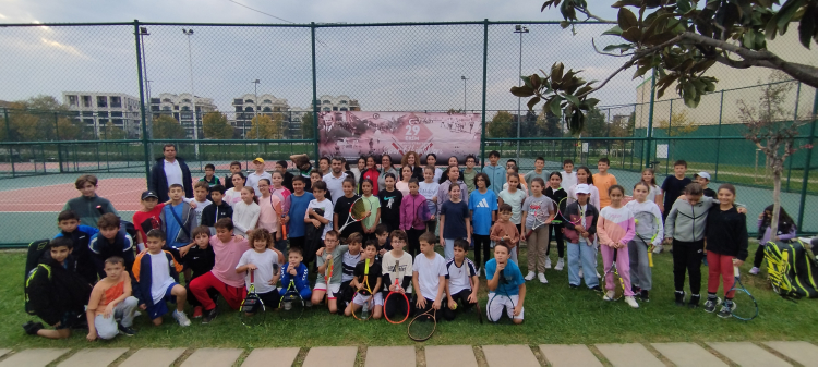 Bursa’da Cumhuriyet coşkusu kortlarda yaşandı - Bursa Hayat Gazetesi-2