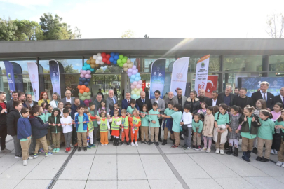 İnegöl’de bilim rüzgarı esti: Bilim şenliği coşkuyla başladı