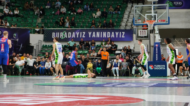 TOFAŞ, Blazevic’in yıldızlaştığı maçta Büyükçekmece’yi devirdi -Bursa Hayat-4