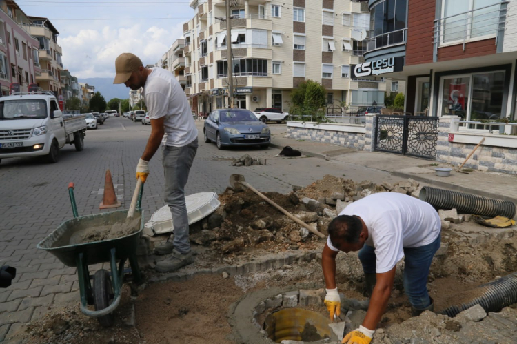 Bozuk yollar tarihe karışıyor! Ulaşımda konfor dönemi - Bursa Hayat Gazetesi-2