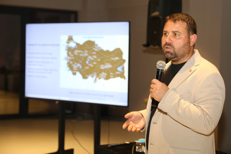 Bursa’da arkeoloji meraklıları Küllüoba’nın sırlarına tanıklık etti - Bursa Hayat Gazetesi-3