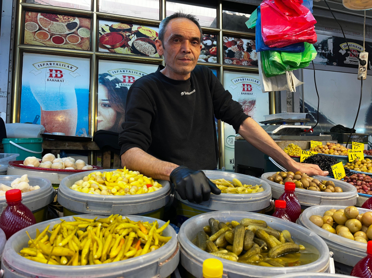 Kışın doğal antibiyotiği Bursa pazarlarını renkleriyle süsledi - Bursa Hayat Gazetesi-3