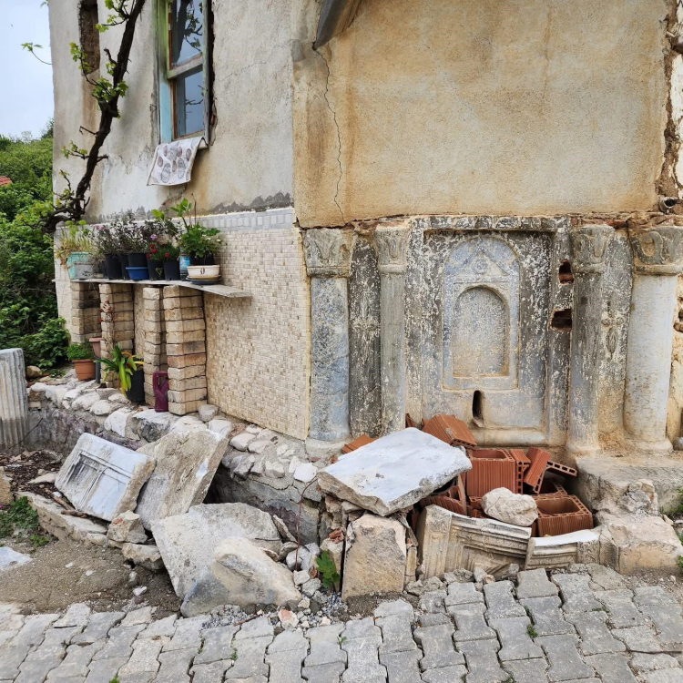  İznik'te tescilli tarihi çeşme tahrip edildi!-Bursa Hayat Gazetesi-2