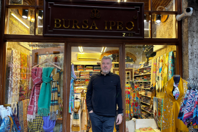 Bursa İpeği'nin kalbi Koza Han'da atıyor: 25 yıllık İpekçi tarihi anlattı!