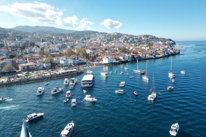 Bursa Mudanya Körfezi'nde teknelerden görsel şölen!