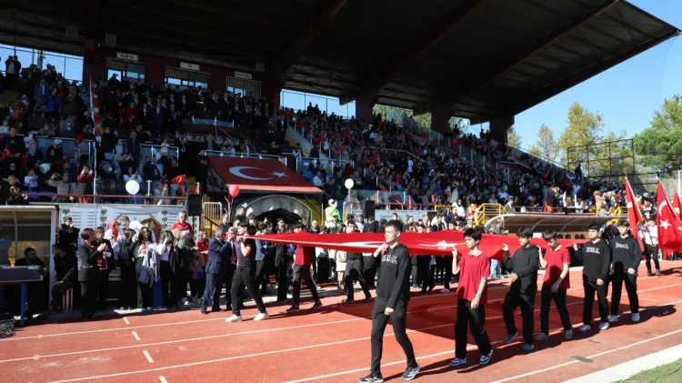 29 Ekim’de Cumhuriyet ruhu İnegöl’de dolu dolu yaşandı - Bursa Hayat Gazetesi-2
