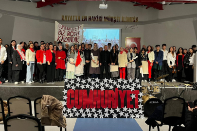 Bursa Erkek Lisesi öğrencilerden anlamlı program